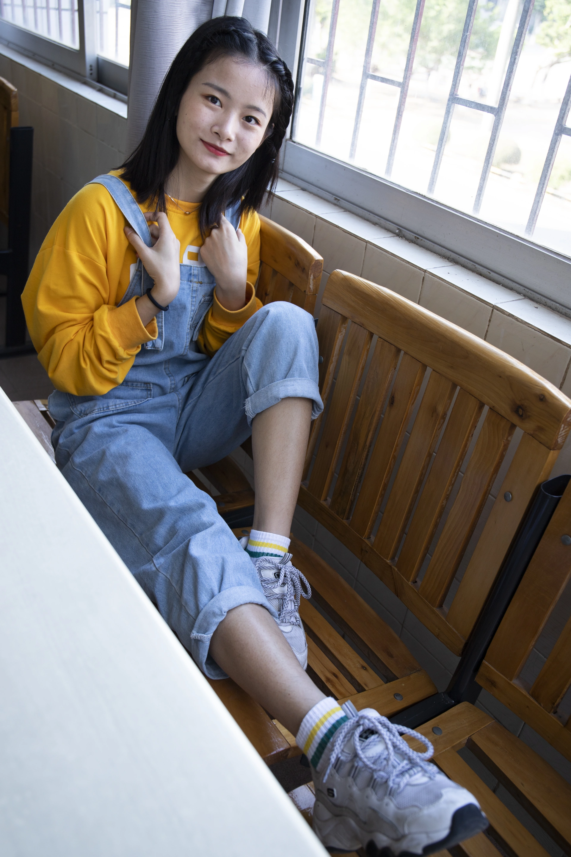 南国足艺 NO.019 刁钻的角度 四川妹子琳琳教室秀美脚 2